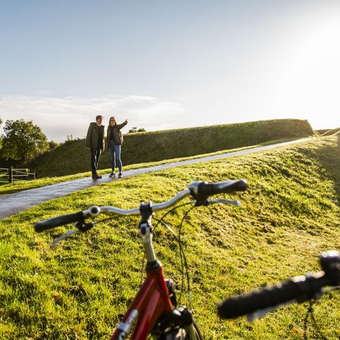 Radfahren am Welterbe weit weg