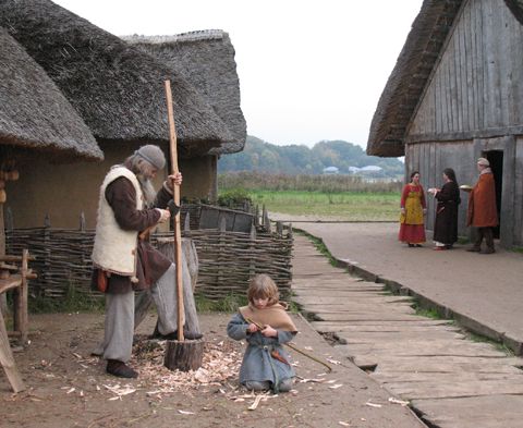 Wikingerfamilie in Haithabu