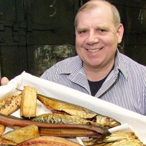 Fisch aus dem Räucherofen der Fischräucherei Föh in Kappeln