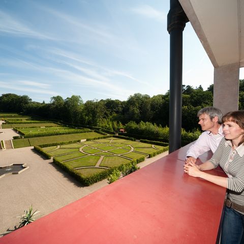 Ausblick auf den Barockgarten auf der Schlossinsel am Schloss Gottorf in Schleswig