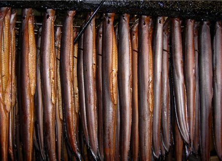 Aal- und Fischräucherei Föh: Räucherofen