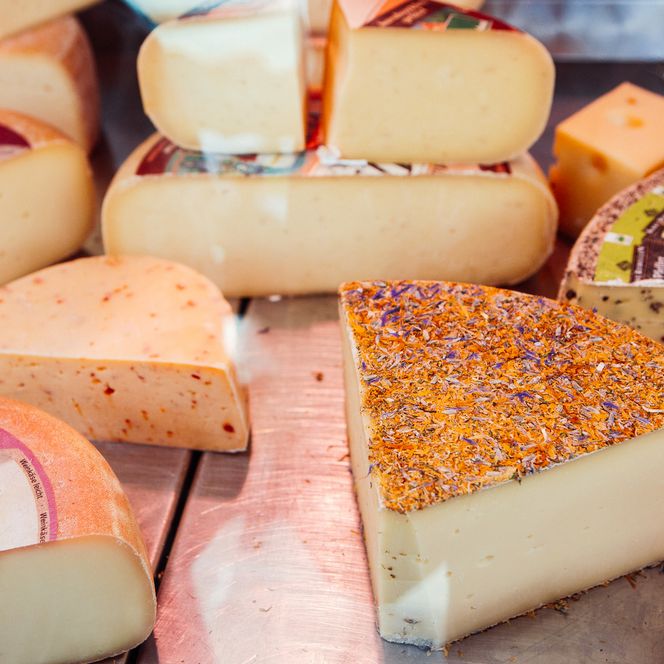 Regionale Produkte Wochenmarkt Käse